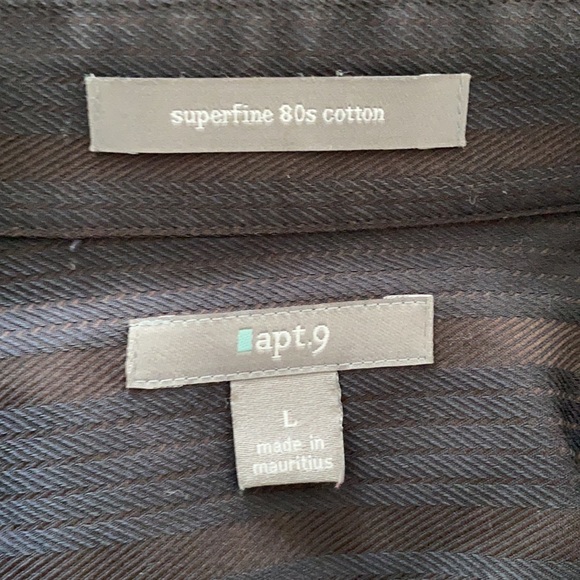 🎈 Men’s Dress shirt by Apt. 9 - Picture 2 of 3